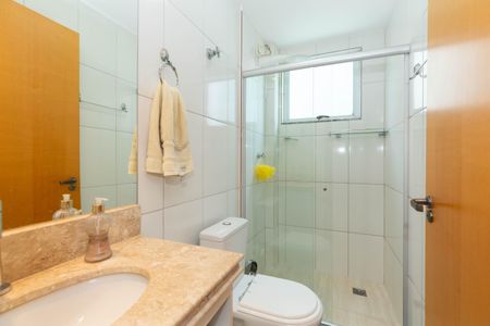 Apartamento à venda com 123m², 4 quartos e 3 vagas Apartamento à venda com 123m², 4 quartos e 3 vagasBANHEIRO2