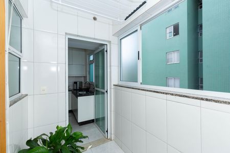 Apartamento à venda com 123m², 4 quartos e 3 vagas Apartamento à venda com 123m², 4 quartos e 3 vagasAREA DE SERVIÇO