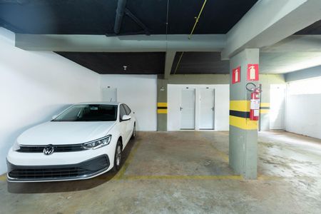 Apartamento à venda com 123m², 4 quartos e 3 vagas Apartamento à venda com 123m², 4 quartos e 3 vagasGARAGEM