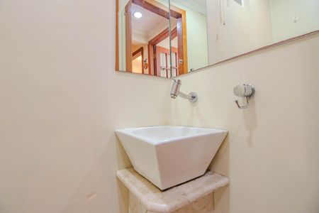 Apartamento para alugar com 84m², 2 quartos e 1 vaga Apartamento para alugar com 84m², 2 quartos e 1 vagaBanheiro de Serviço