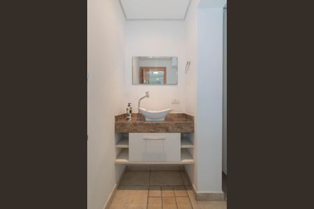 Casa à venda com 350m², 3 quartos e 4 vagas Área comum - Salão de Festas - Banheiro