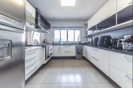 Casa à venda com 350m², 3 quartos e 4 vagasCozinha