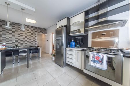 Casa à venda com 350m², 3 quartos e 4 vagasCozinha