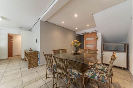 Casa à venda com 350m², 3 quartos e 4 vagasÁrea comum - Salão de festas