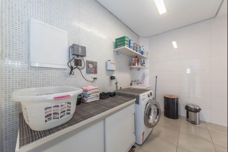 Casa à venda com 350m², 3 quartos e 4 vagasLavanderia