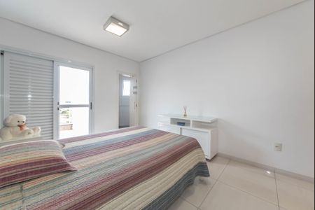 Casa à venda com 350m², 3 quartos e 4 vagasSuíte 2