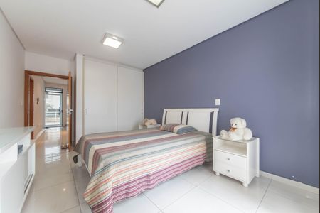 Casa à venda com 350m², 3 quartos e 4 vagasSuíte 2