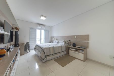 Casa à venda com 350m², 3 quartos e 4 vagasSuíte 3