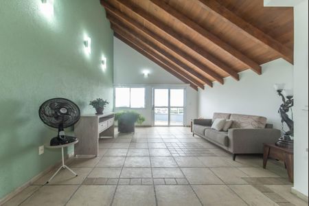 Casa à venda com 350m², 3 quartos e 4 vagasSótão