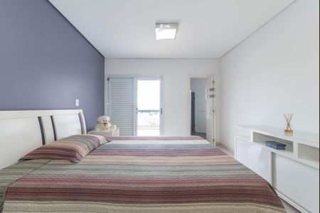 Casa à venda com 350m², 3 quartos e 4 vagasSuíte 2