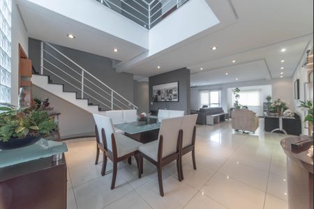 Casa à venda com 350m², 3 quartos e 4 vagasSala de Jantar