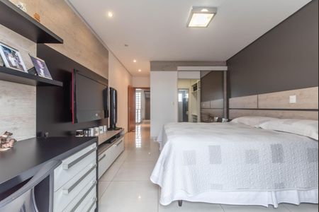 Casa à venda com 350m², 3 quartos e 4 vagasSuíte 1