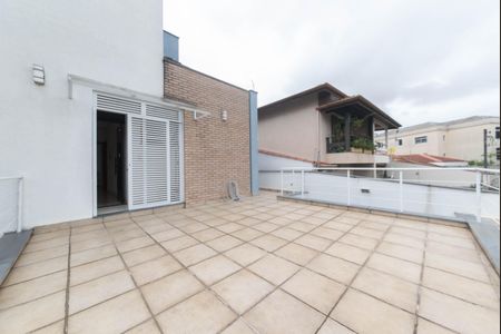 Casa à venda com 350m², 3 quartos e 4 vagasVaranda do Hall dos Dormitórios