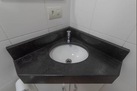 Casa à venda com 350m², 3 quartos e 4 vagasBanheiro de Serviço