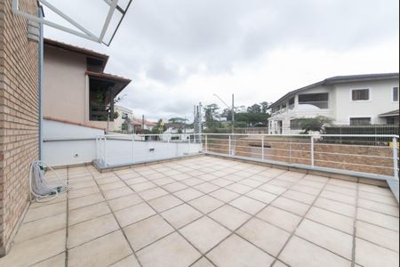 Casa à venda com 350m², 3 quartos e 4 vagasVaranda do Hall dos Dormitórios