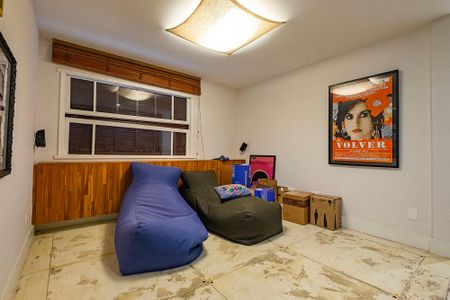 Apartamento à venda com 155m², 3 quartos e 1 vagaSala de TV