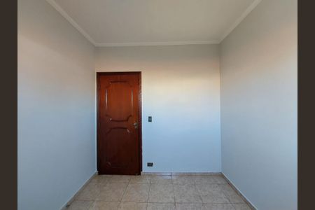 Casa à venda com 225m², 4 quartos e 2 vagas Casa à venda com 225m², 4 quartos e 2 vagasQuarto 2