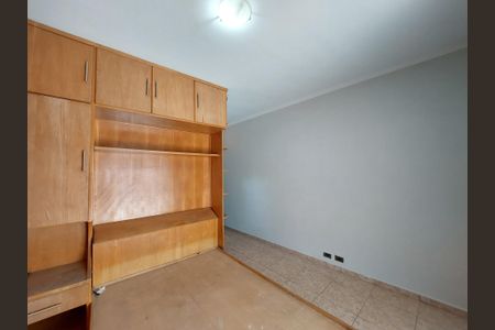 Casa à venda com 225m², 4 quartos e 2 vagas Casa à venda com 225m², 4 quartos e 2 vagasQuarto 1