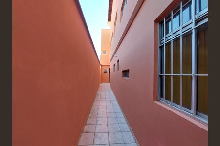 Casa à venda com 225m², 4 quartos e 2 vagas Casa à venda com 225m², 4 quartos e 2 vagasÁrea comum