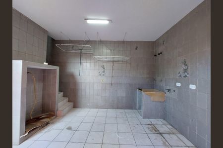 Casa à venda com 225m², 4 quartos e 2 vagas Casa à venda com 225m², 4 quartos e 2 vagasÁrea de Serviço