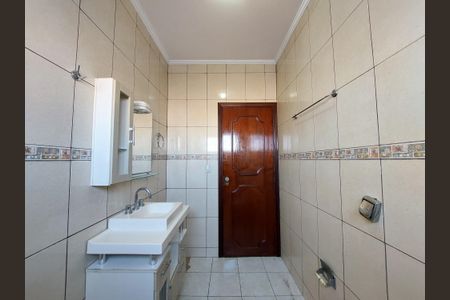 Casa à venda com 225m², 4 quartos e 2 vagas Casa à venda com 225m², 4 quartos e 2 vagasBanheiro 2