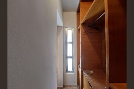 Casa à venda com 225m², 4 quartos e 2 vagas Casa à venda com 225m², 4 quartos e 2 vagasQuarto 1