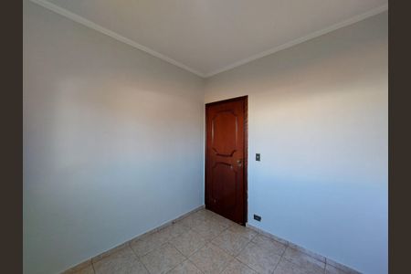 Casa à venda com 225m², 4 quartos e 2 vagas Casa à venda com 225m², 4 quartos e 2 vagasQuarto 2