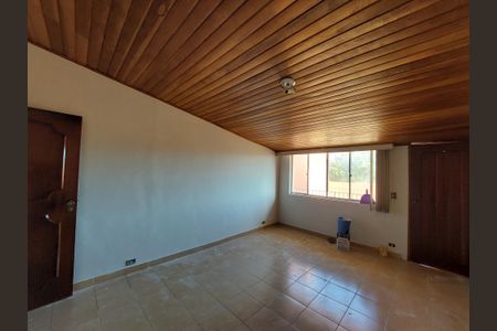 Casa à venda com 225m², 4 quartos e 2 vagas Casa à venda com 225m², 4 quartos e 2 vagasQuarto 4