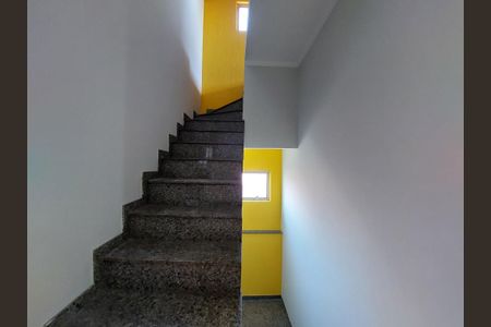 Casa à venda com 225m², 4 quartos e 2 vagas Casa à venda com 225m², 4 quartos e 2 vagasÁrea comum