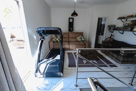 Apartamento à venda com 350m², 5 quartos e 2 vagas Apartamento à venda com 350m², 5 quartos e 2 vagasPiso 2 -Área Gourmet