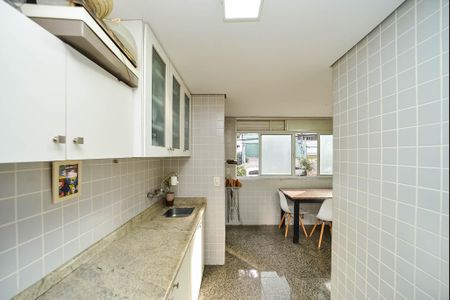 Apartamento à venda com 78m², 2 quartos e 1 vagaÁrea de Serviço