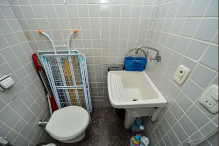 Apartamento à venda com 78m², 2 quartos e 1 vagaÁrea de Serviço/Banheiro de serviço