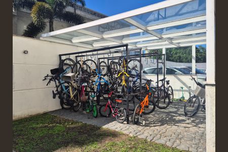 Apartamento à venda com 95m², 3 quartos e 2 vagas Apartamento à venda com 95m², 3 quartos e 2 vagasÁrea comum