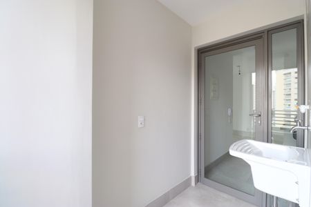 Apartamento à venda com 70m², 2 quartos e 1 vagaÁrea de Serviço