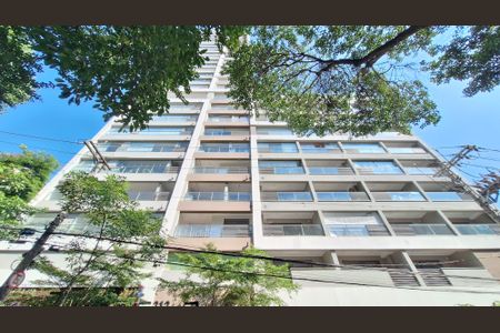 Apartamento à venda com 70m², 2 quartos e 1 vaga Apartamento à venda com 70m², 2 quartos e 1 vagaFachada