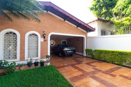 Casa à venda com 237m², 3 quartos e 4 vagasGaragem