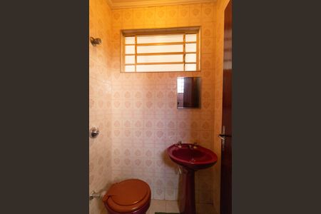 Casa à venda com 237m², 3 quartos e 4 vagasLavabo