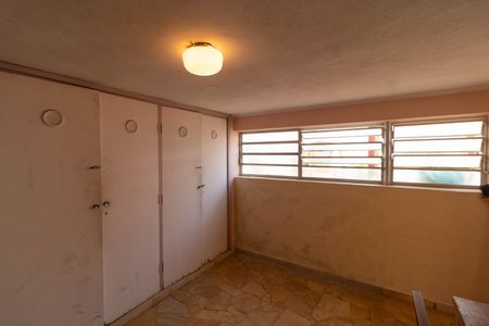 Casa à venda com 237m², 3 quartos e 4 vagasQuarto de Serviço