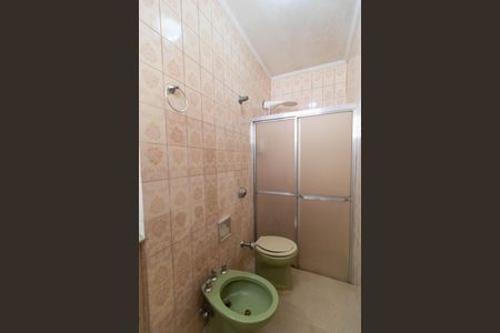 Casa à venda com 237m², 3 quartos e 4 vagasBanheiro da Suíte