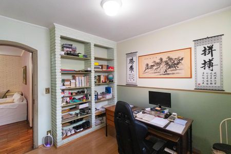 Casa à venda com 237m², 3 quartos e 4 vagasEscritório