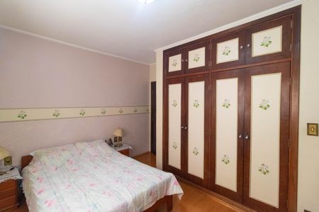 Casa à venda com 237m², 3 quartos e 4 vagasSuíte