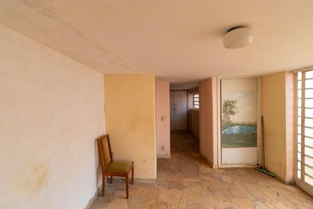 Casa à venda com 237m², 3 quartos e 4 vagasPorão