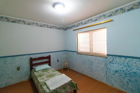 Casa à venda com 237m², 3 quartos e 4 vagasQuarto 2