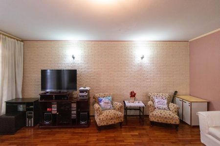 Casa à venda com 237m², 3 quartos e 4 vagasSala