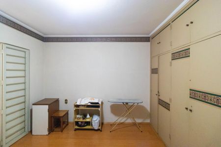 Casa à venda com 237m², 3 quartos e 4 vagasQuarto 1