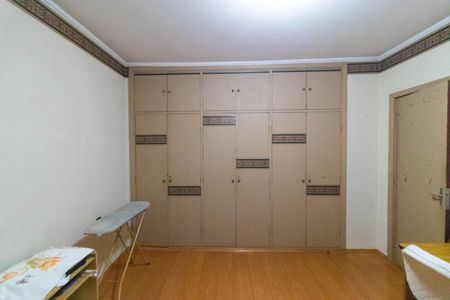 Casa à venda com 237m², 3 quartos e 4 vagasQuarto 1