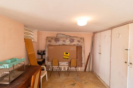 Casa à venda com 237m², 3 quartos e 4 vagasQuarto de Serviço