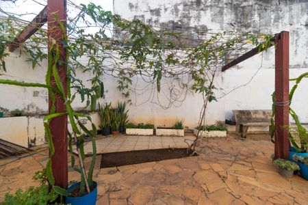 Casa à venda com 237m², 3 quartos e 4 vagasQuintal