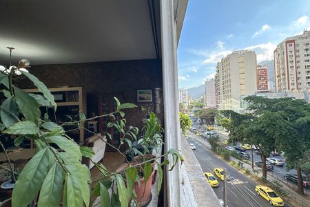 Apartamento à venda com 155m², 3 quartos e 1 vaga Apartamento à venda com 155m², 3 quartos e 1 vagaSala