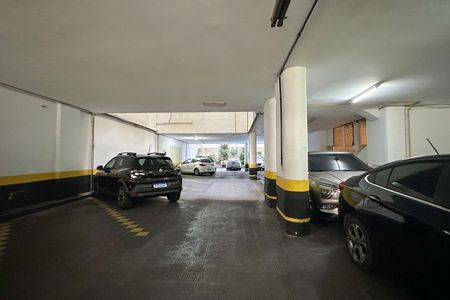 Apartamento à venda com 155m², 3 quartos e 1 vaga Apartamento à venda com 155m², 3 quartos e 1 vagaÁrea comum